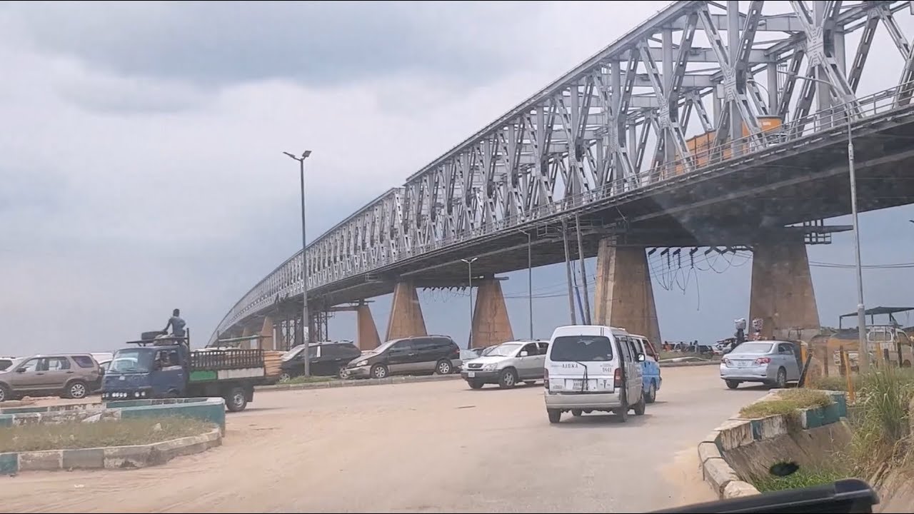 Delta and Anambra communities don begin complain for Niger bridge