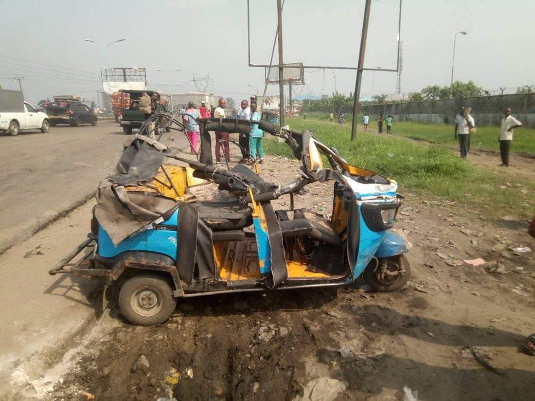 Delta state: Two piple denkwes for tipper and keke accident
