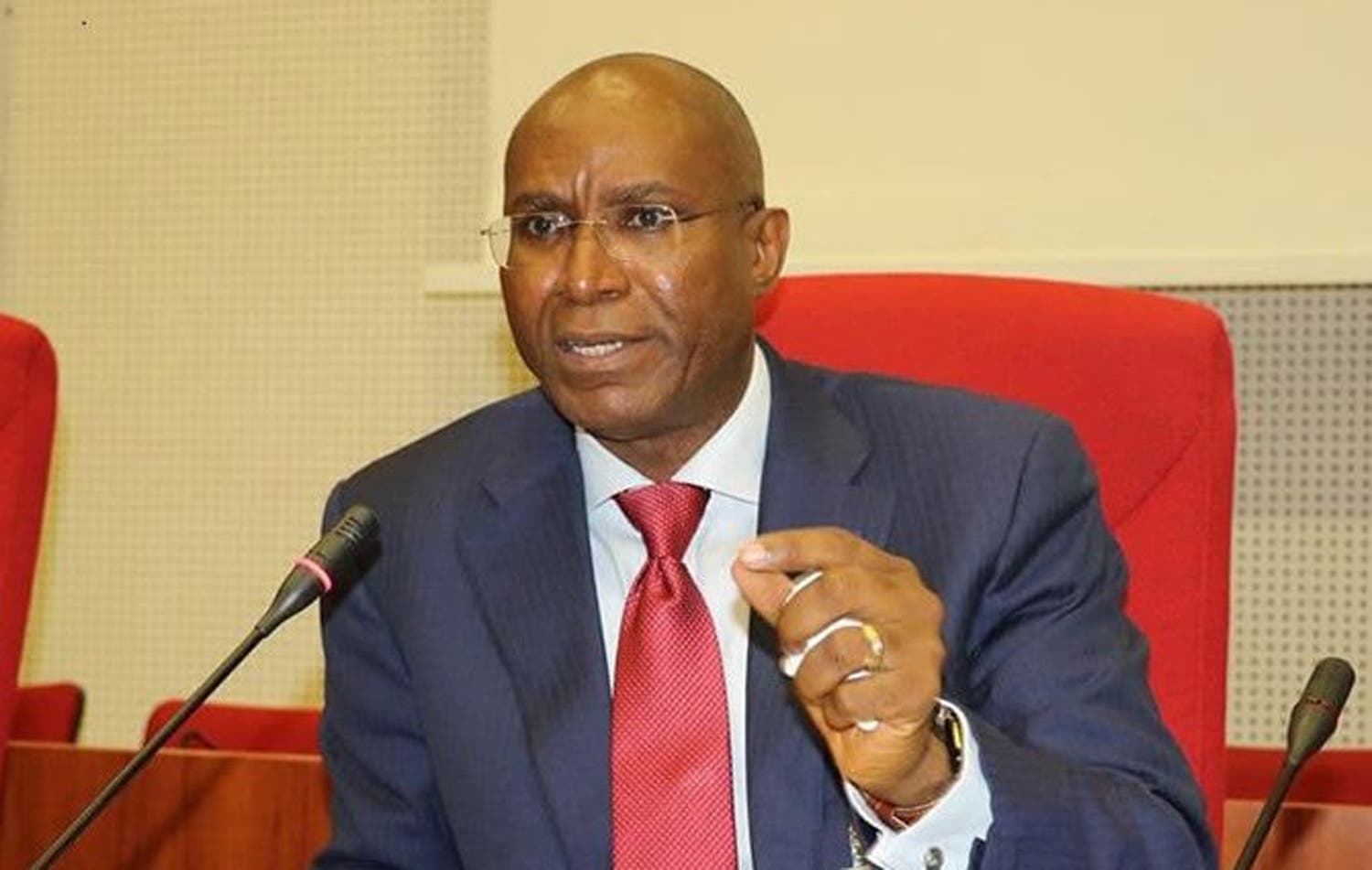 The Pipo Wey Expel Omo-Agege Na Fake APC Officials