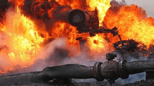 At Least One Person Die As Pipeline Burst For Warri North