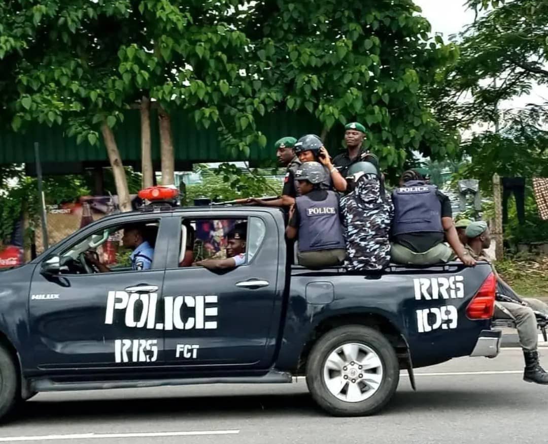 Police Porchu PDP Lawmakers Wey Court Sack With Teargas