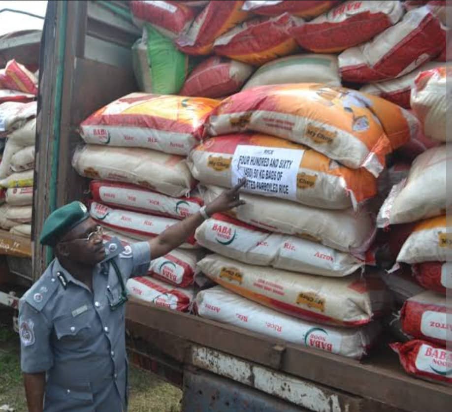 Bag Of Rice Wey We Seize Go Sell For N10,000 — Nigeria Customs
