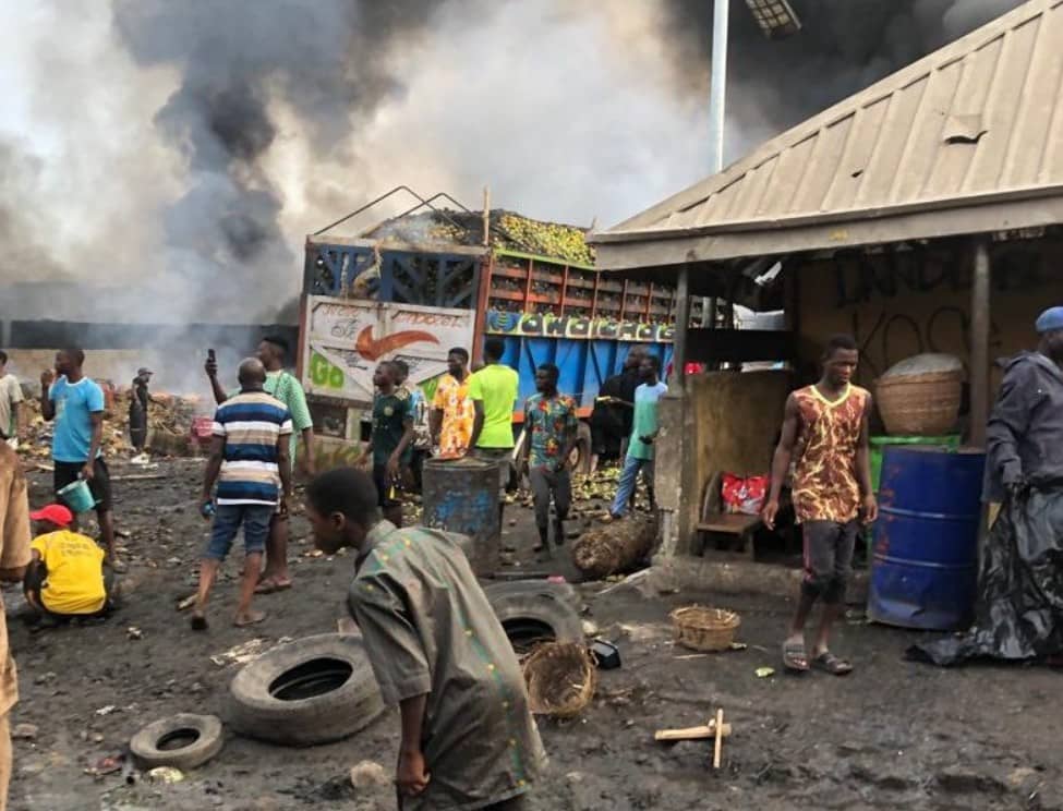 Jaguda Boys Dey Burn Market For Lagos