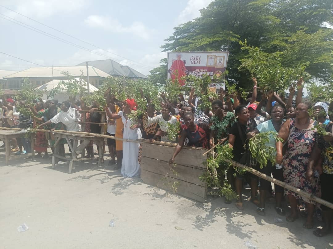 Police Don Shoot Women Wey Dey Protest For Ughelli