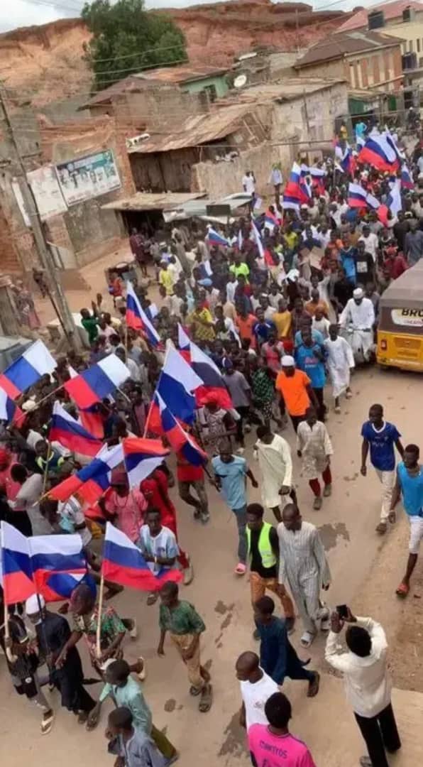 Police Arrest Pipo Wey Produce Russian Flag For Protest