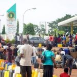 Dangote, marketers don reduce petrol prices as crude price fall