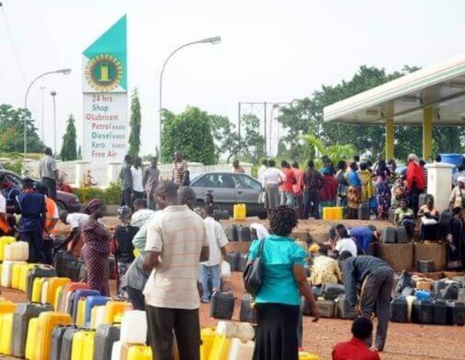 New Petrol Price Press Pipo Neck For Nigeria