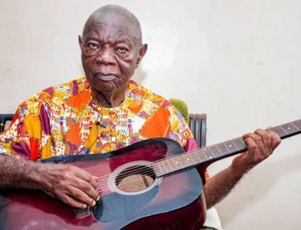 Why Family Bury Mike Ejeagha Just Afta He Die
