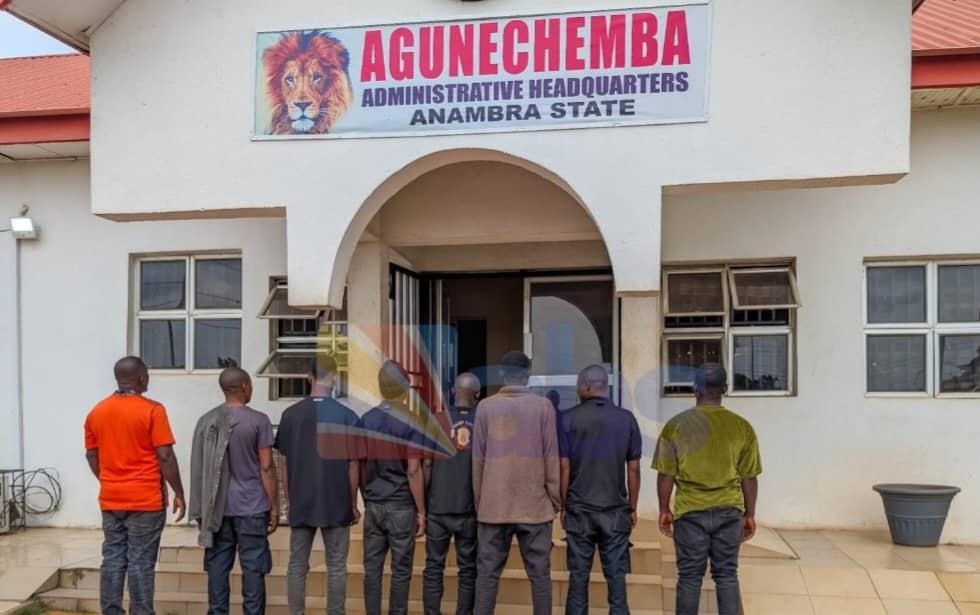 Agunechemba Don Sack 8 Vigilante Members Wey Beat NYSC Corper