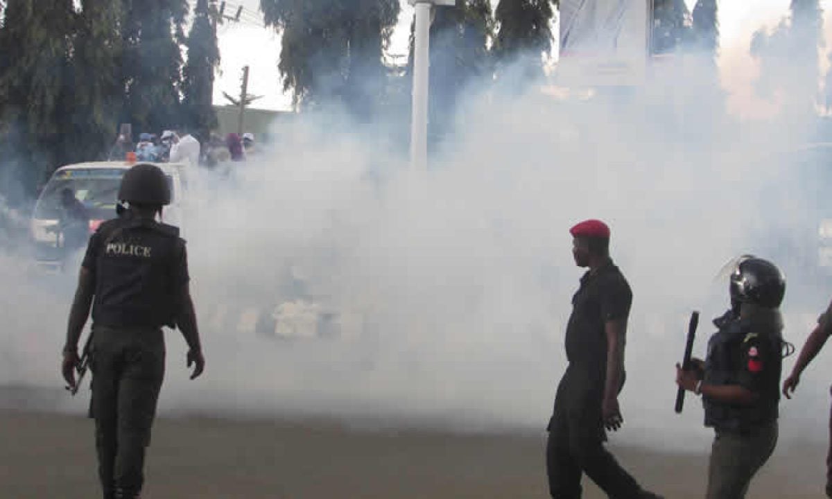 Police Don Use Teargas Take Finish Pensioners Wey Dey Protest For Lagos