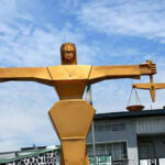 Supporters of Pastor Wen Dey Stand Trial Becos He Marry 75 Wives Don Attack Journalists