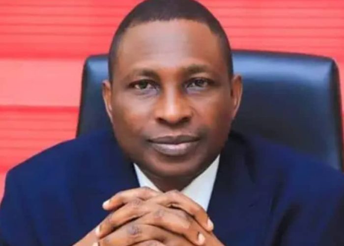 Some bank workers dey tief piple with hackers – EFCC